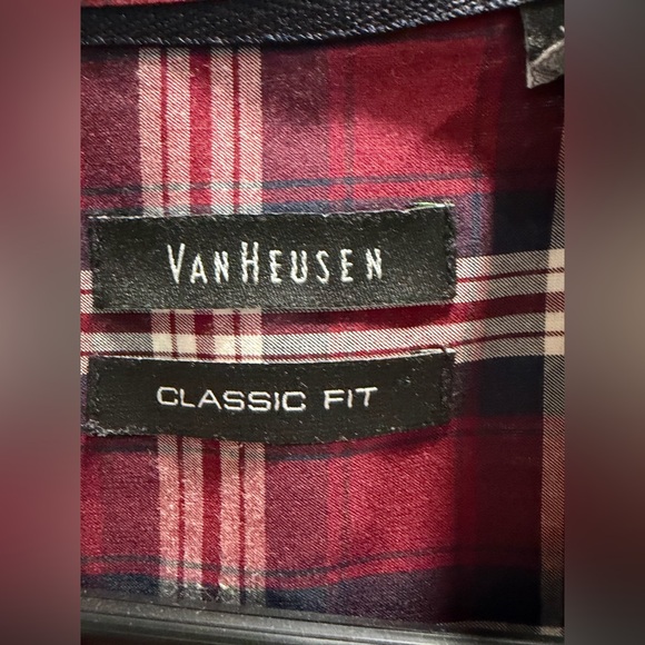 Van Heusen - Picture 3 of 4